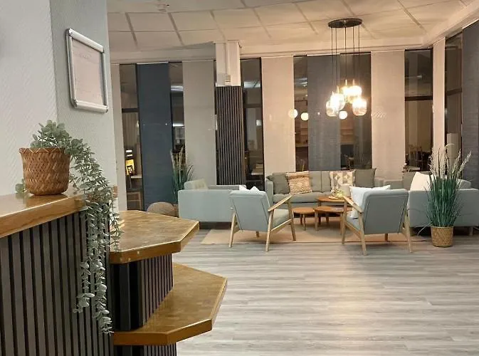 Aquantis מלון דירות